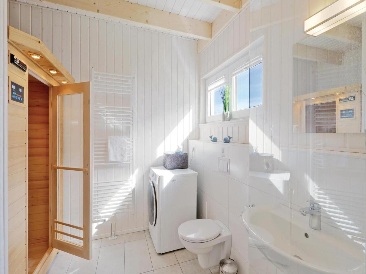 Stunning Home In Ostseeresort Olpenitz With Sauna ภายนอก รูปภาพ